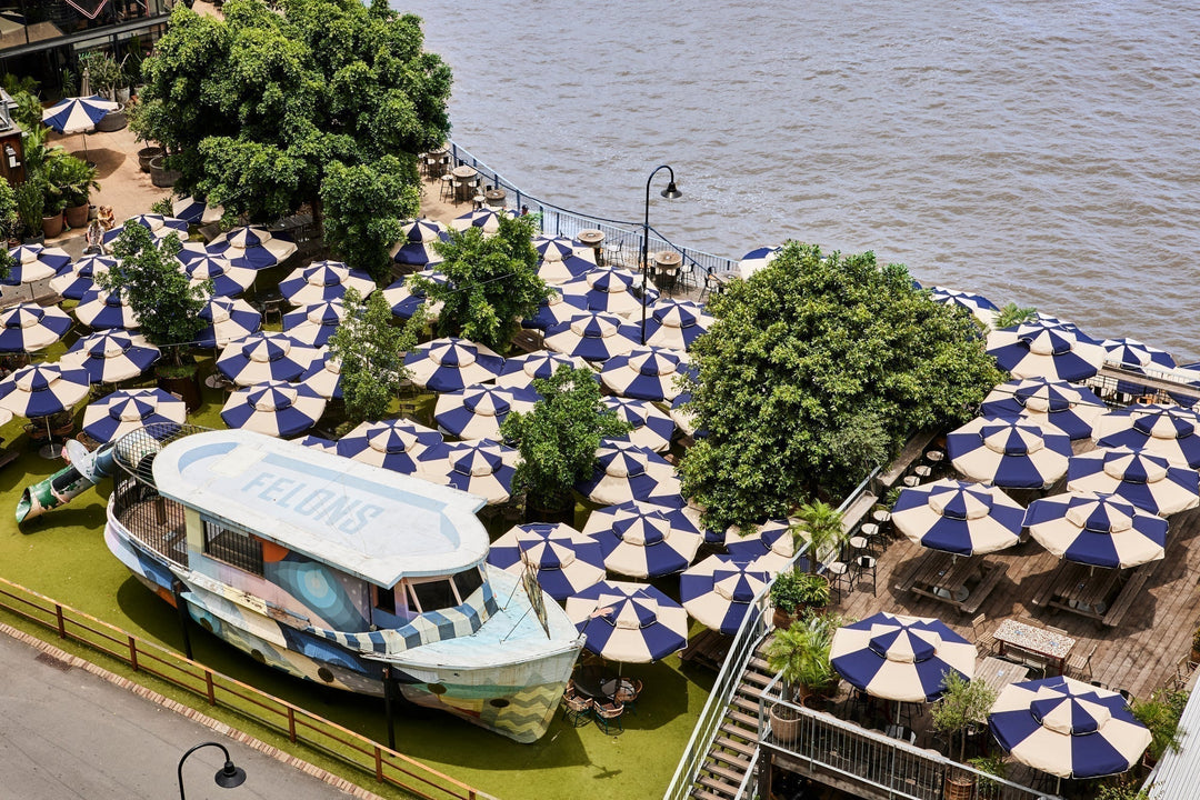 Felons at Howard Smith Wharves