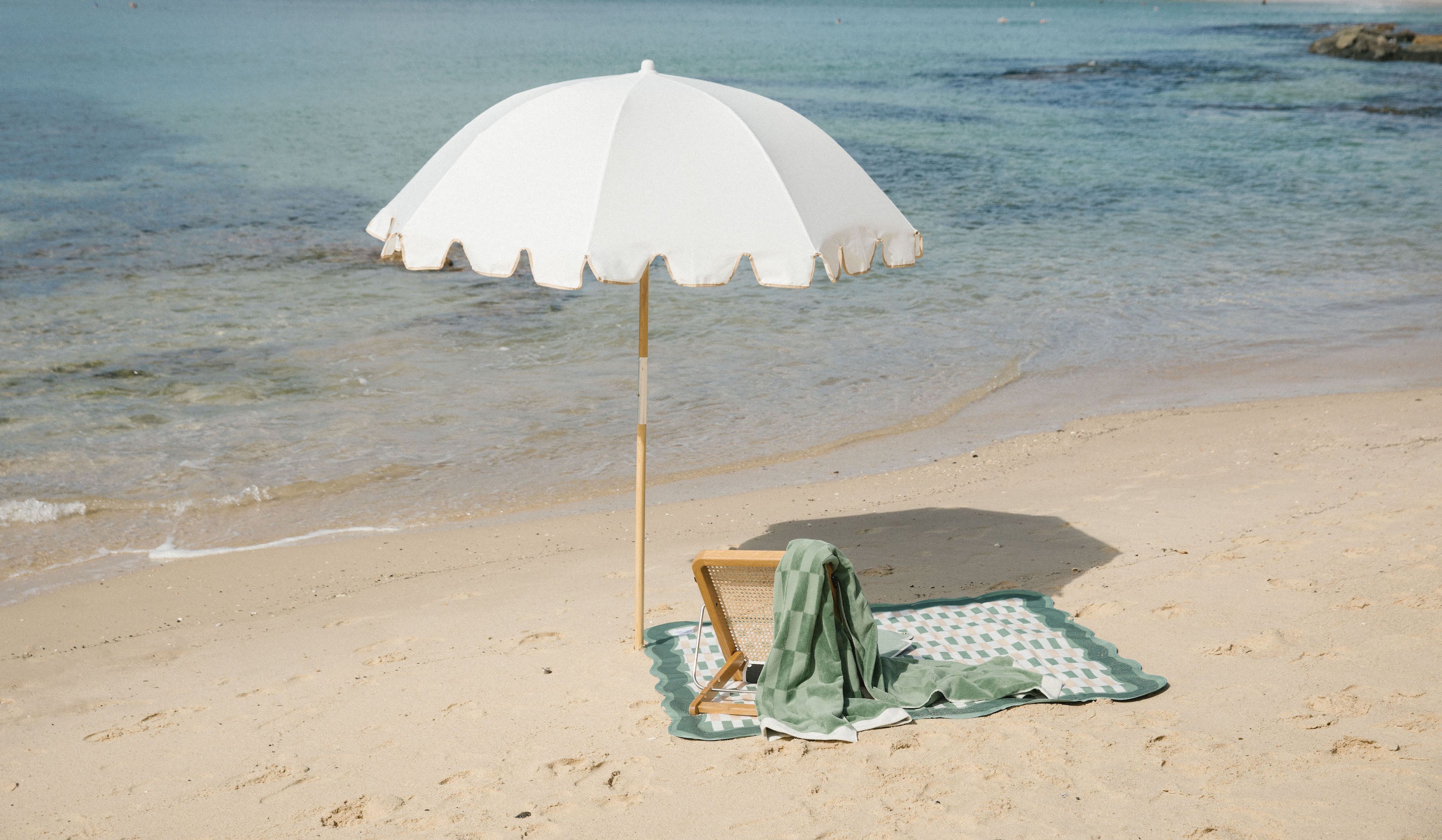 Beach Patio Garden Luxury Umbrellas Basil Bangs