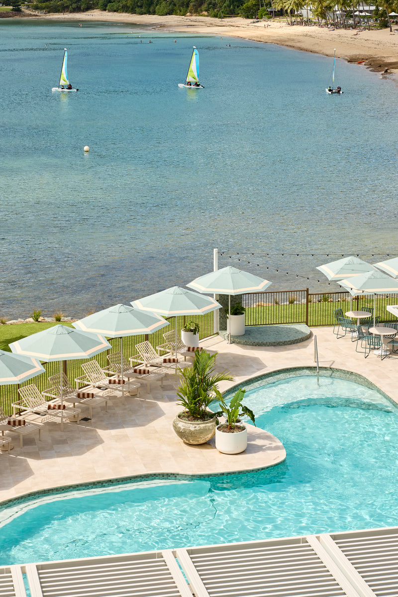 Basil Bangs commercial umbrella 2.8 sundial umbrella the sundays hamilton island