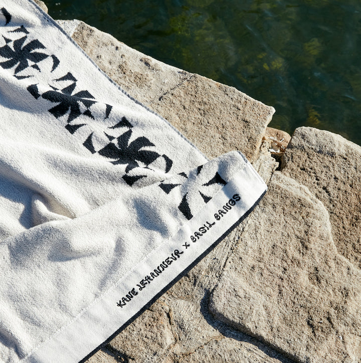 Beach Towel - Flowers by Kane Lehanneur