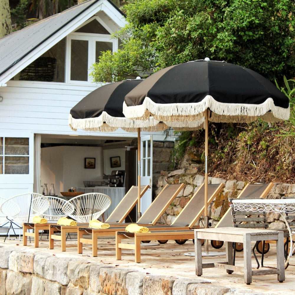 fringe patio umbrella Garden Black with White A beach and camping patio umbrella with a 7ft diameter Gymax 10 ft Patio Umbrella